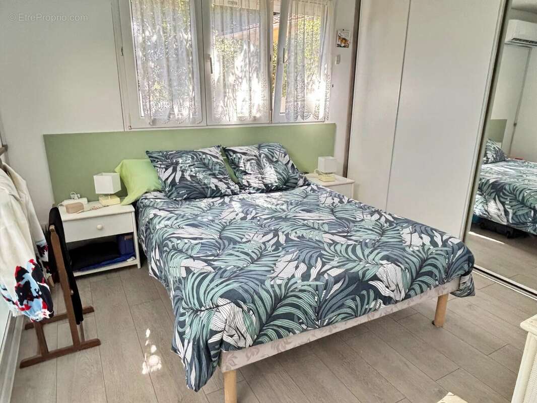 Maison à ROQUEBRUNE-SUR-ARGENS