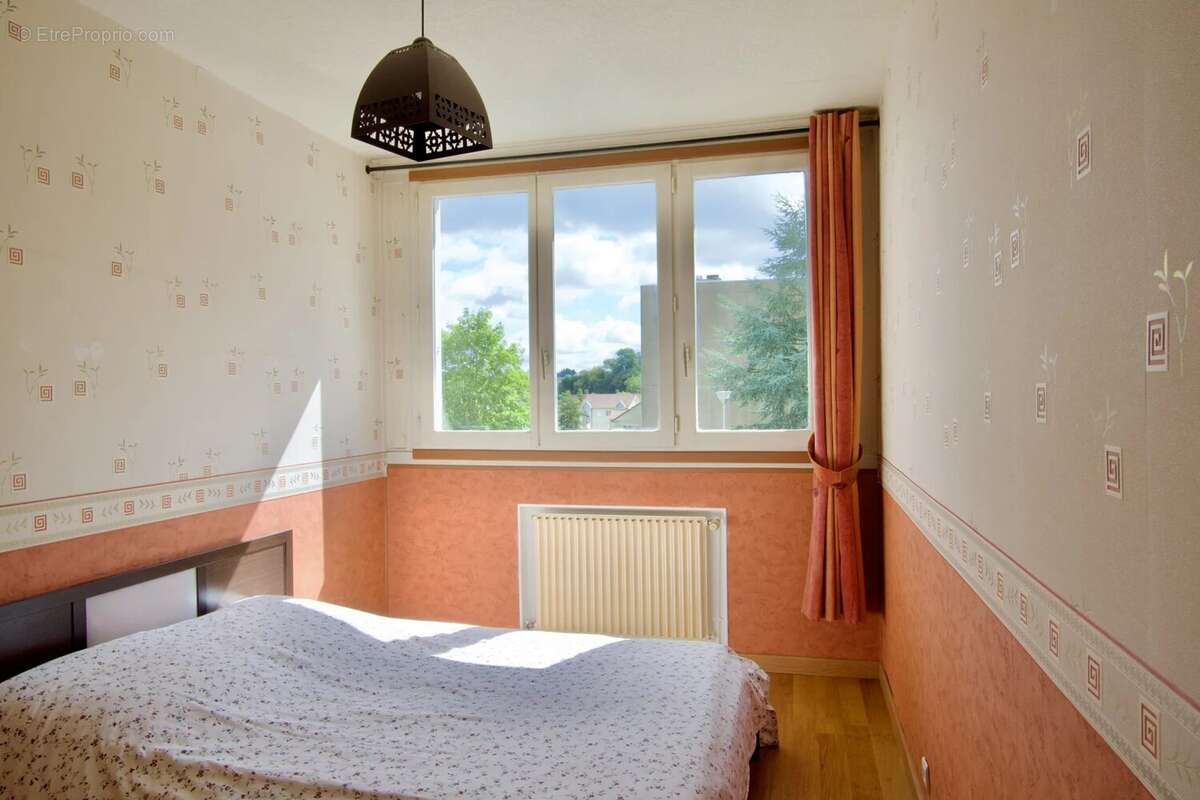 Appartement à BEYNES