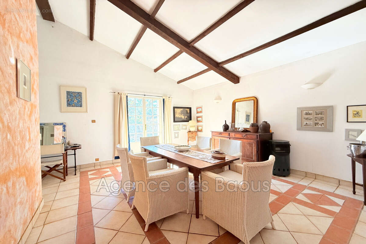 Maison à SAINT-JEANNET