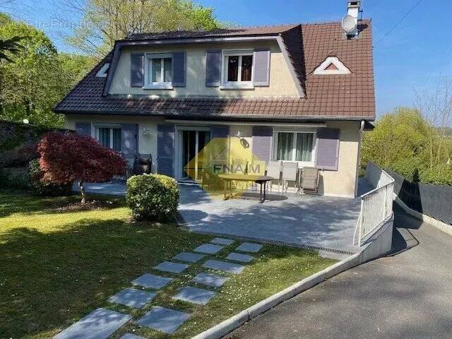 Maison à RIS-ORANGIS