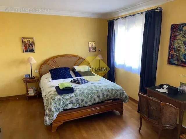 Maison à RIS-ORANGIS