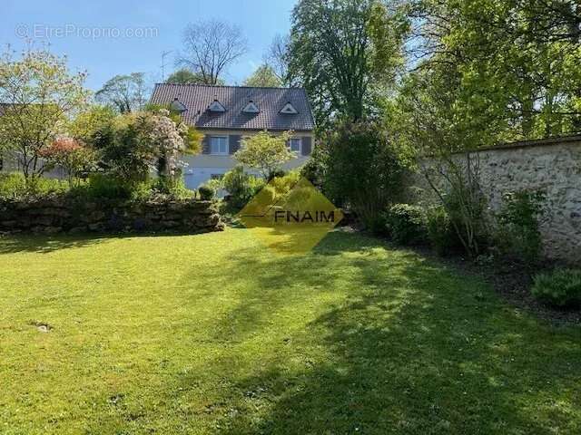 Maison à RIS-ORANGIS