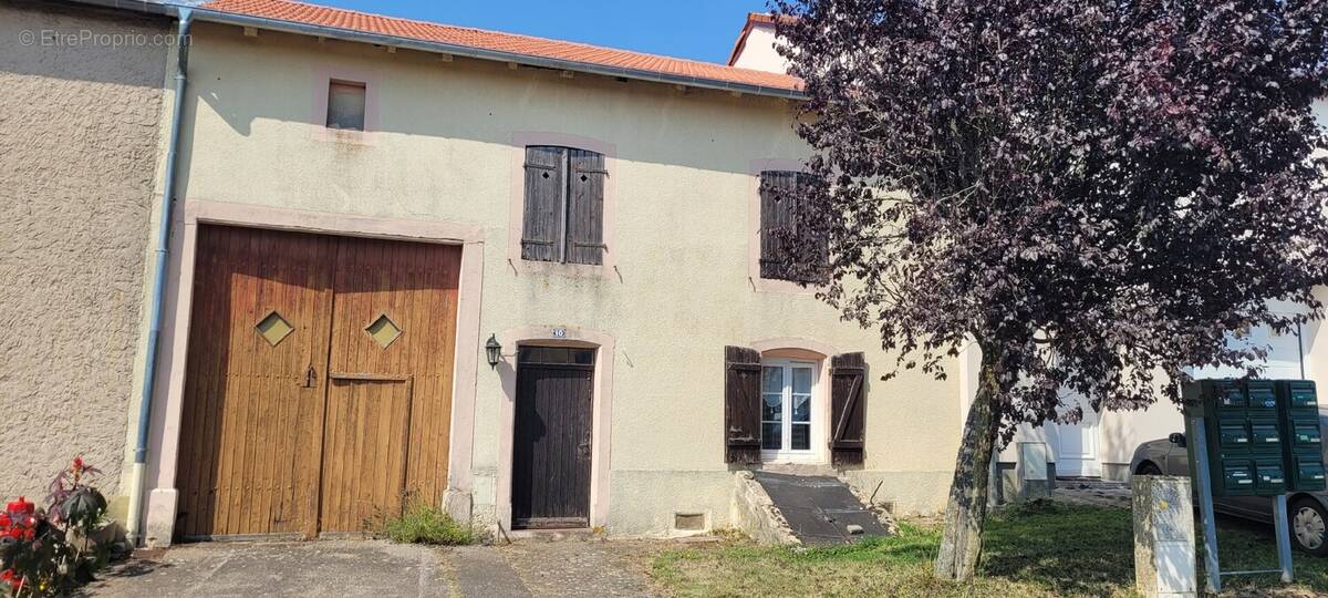 Maison à PONTOY