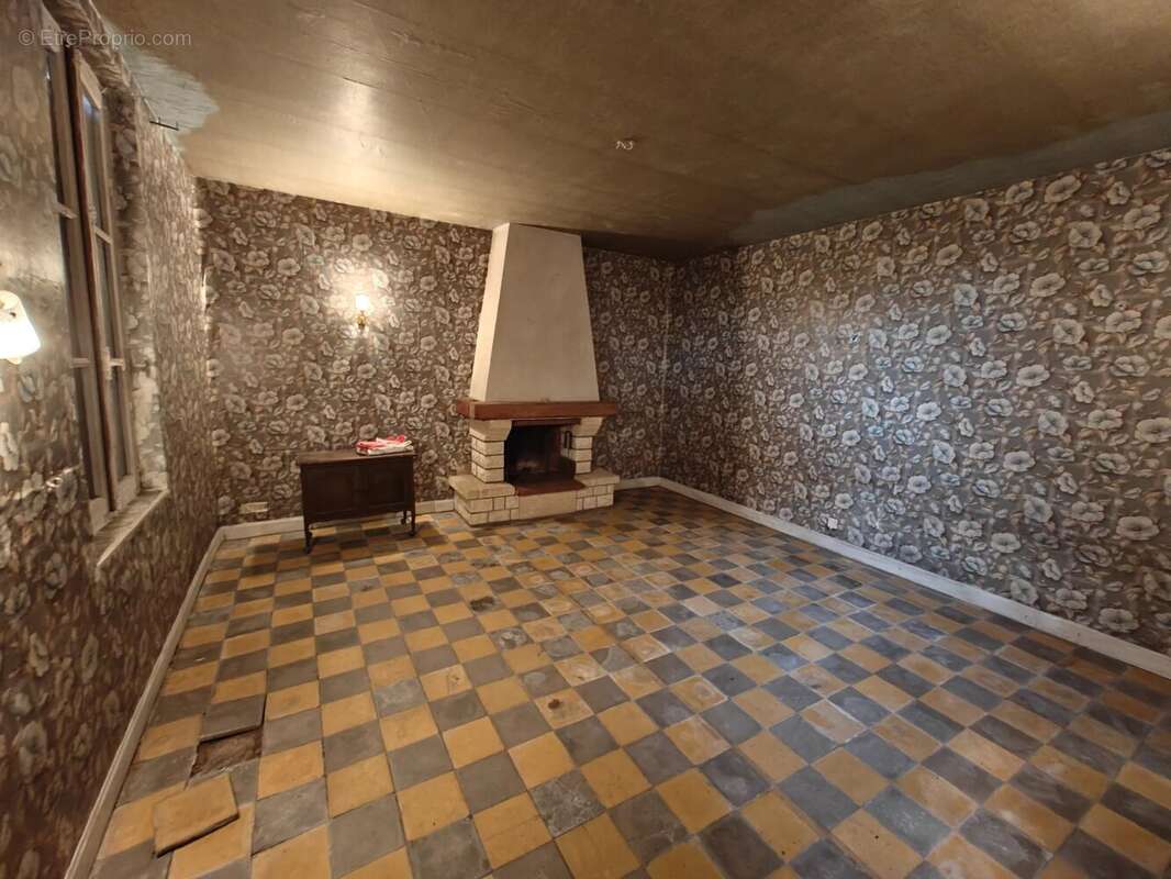 Appartement à BRIONNE