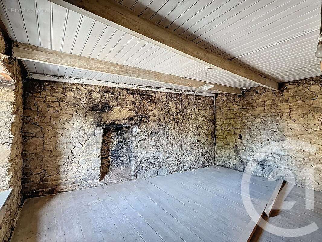 Maison à LE VIEUX-MARCHE