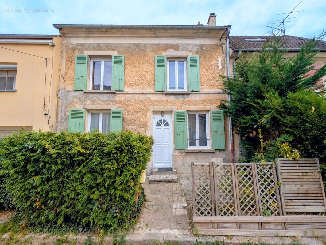 Maison à LA FERTE-SOUS-JOUARRE