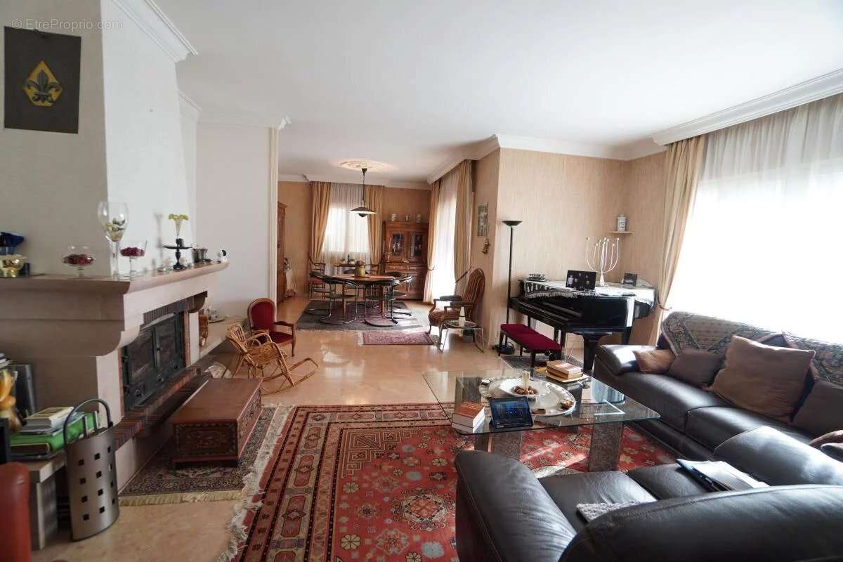 Maison à VAROIS-ET-CHAIGNOT