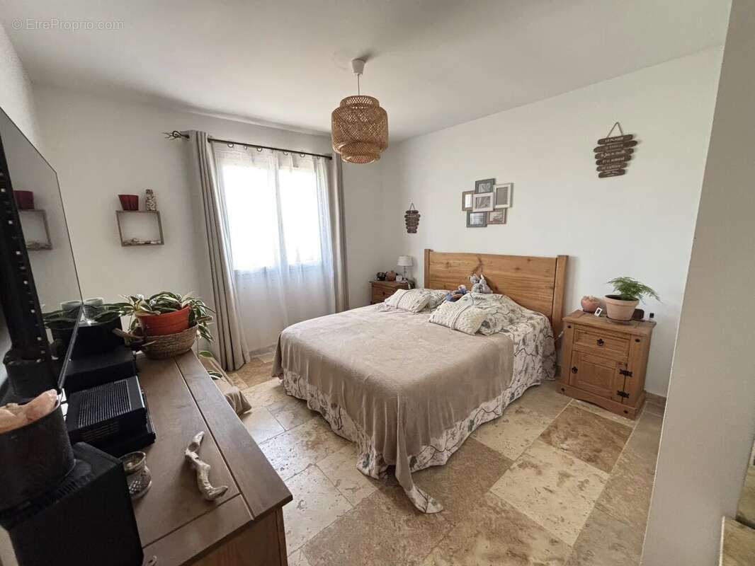 Maison à FIGANIERES