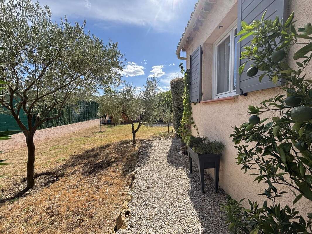 Maison à FIGANIERES