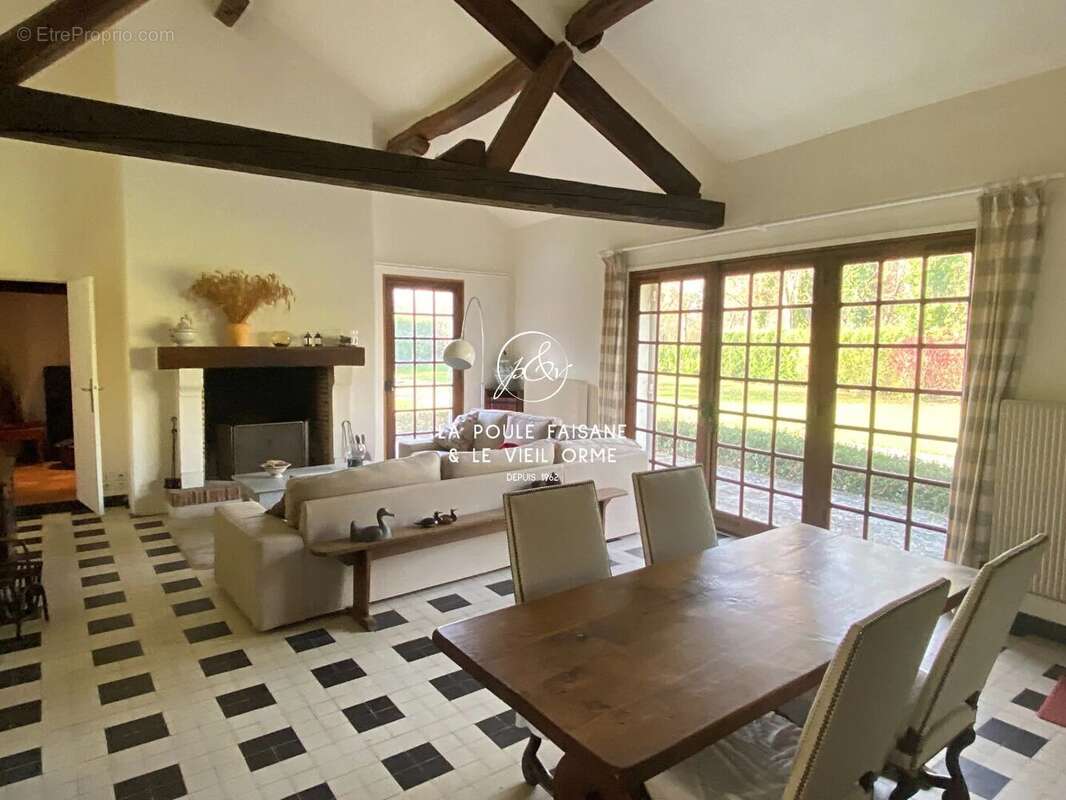 Maison à LA BOISSIERE-ECOLE