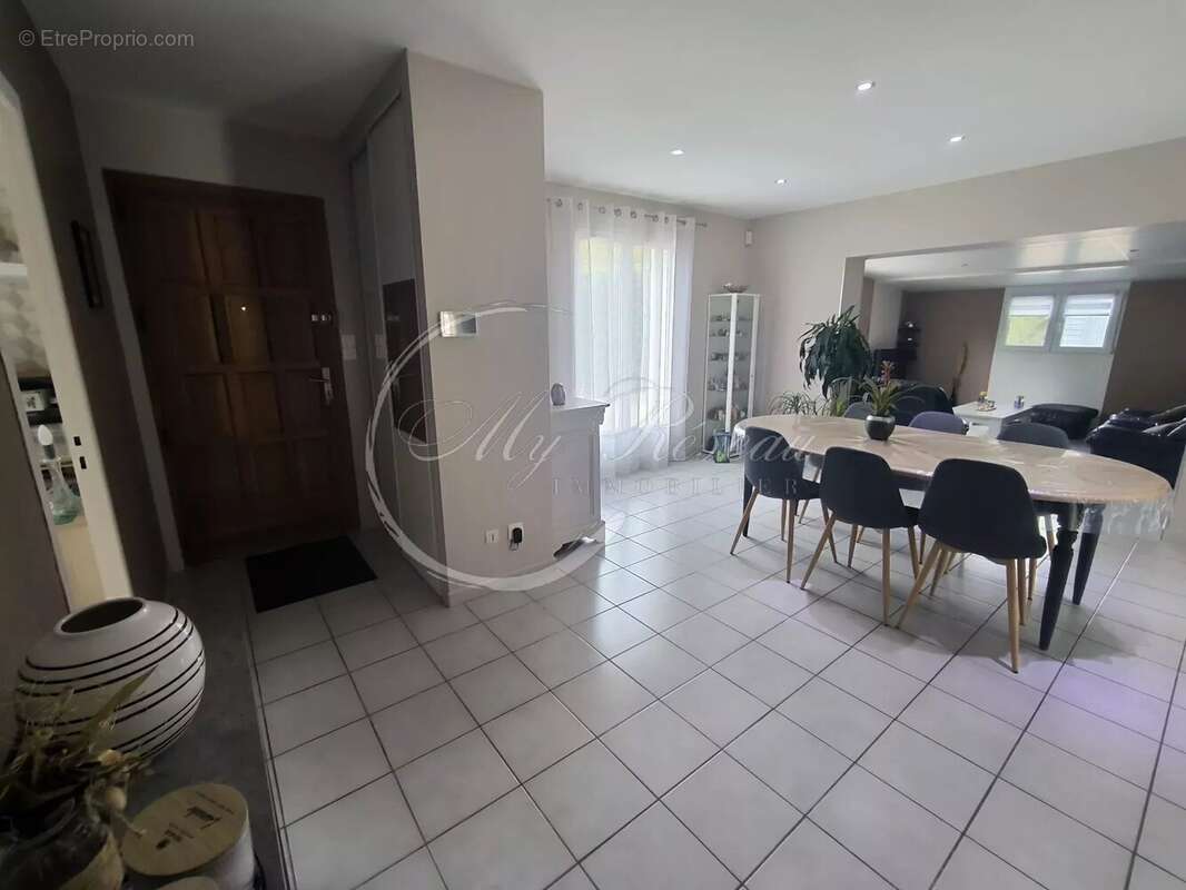 Maison à LEZIGNAN-CORBIERES