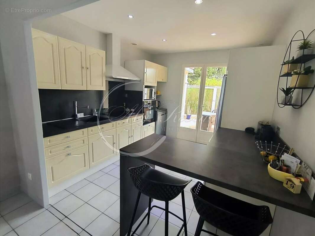 Maison à LEZIGNAN-CORBIERES