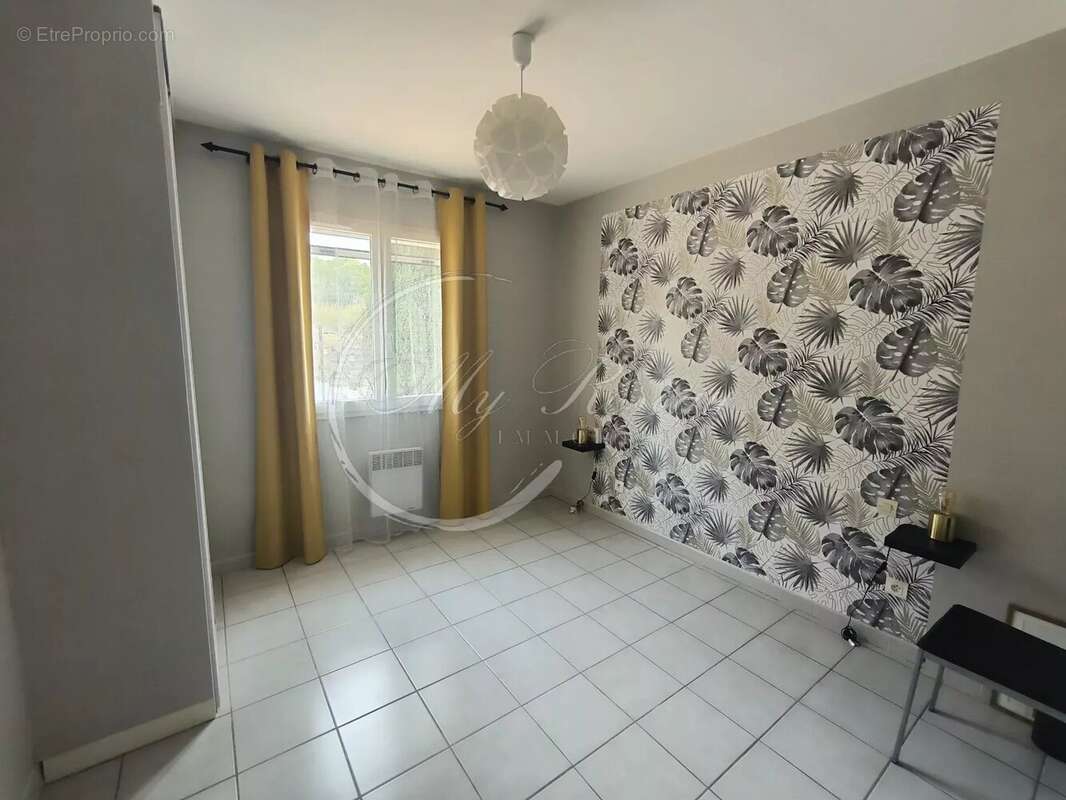 Maison à LEZIGNAN-CORBIERES