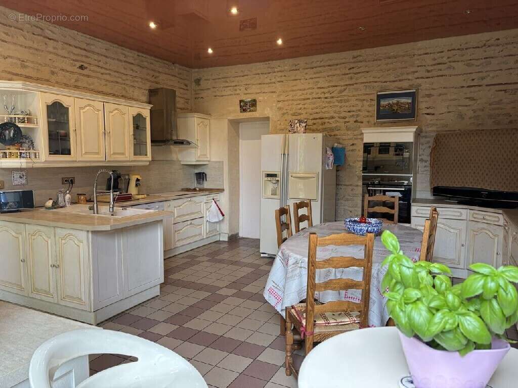 Maison à CASTELJALOUX