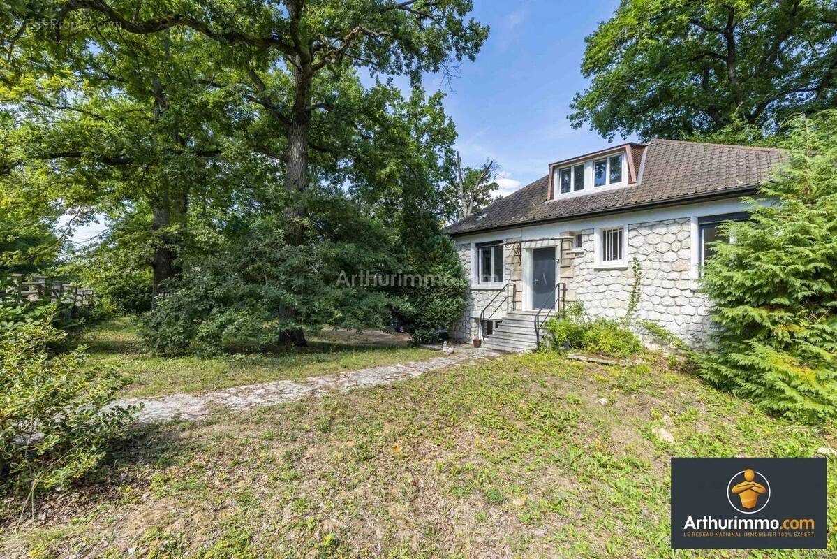 Maison à BOISSISE-LE-ROI