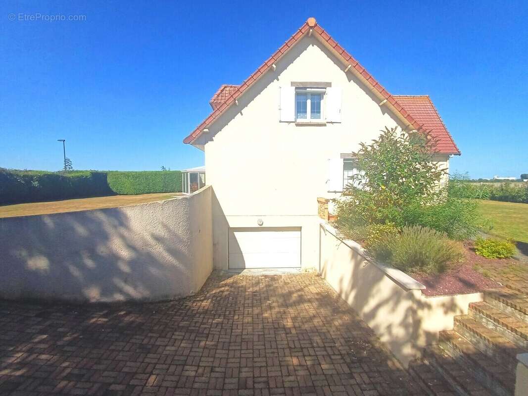 Maison à MARTIN-EGLISE