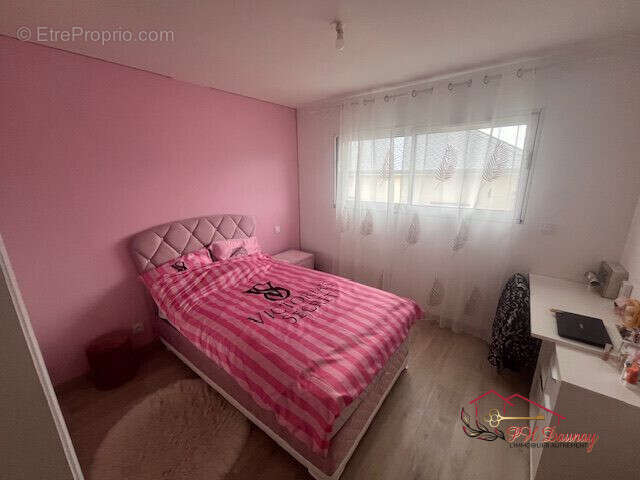 Maison à AGEN-D&#039;AVEYRON