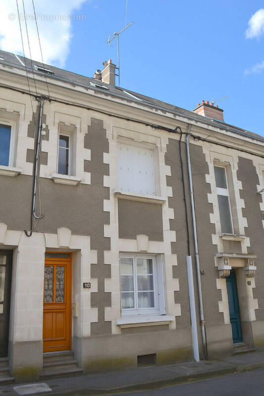 Maison à CHATELLERAULT