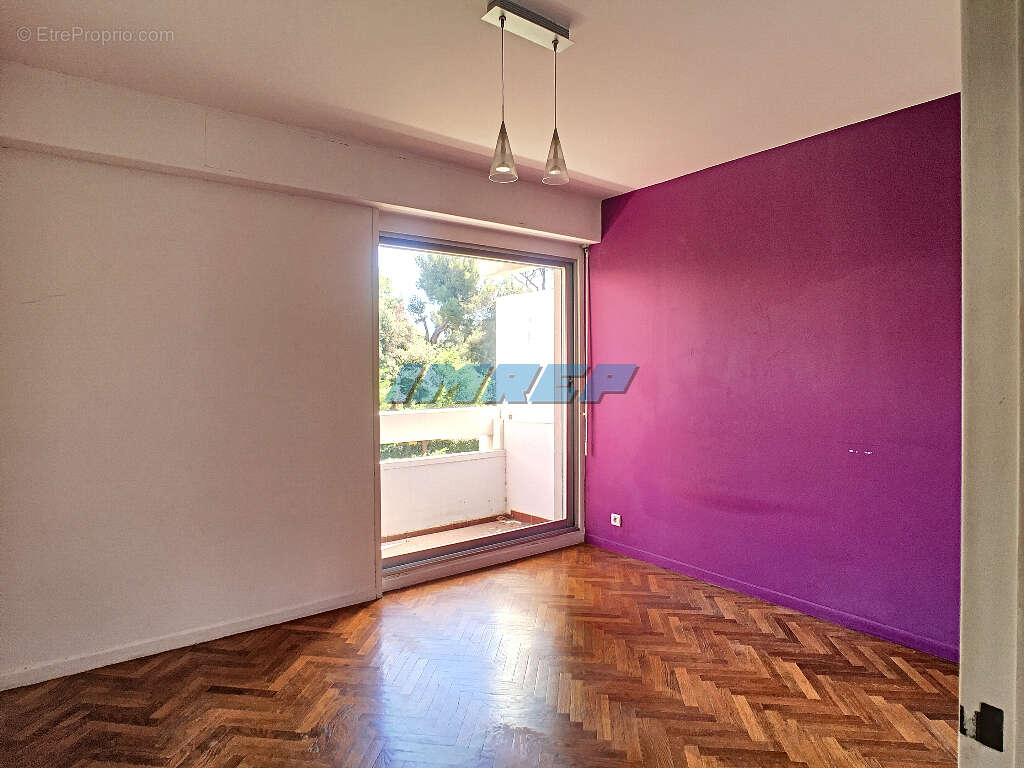 Appartement à MARSEILLE-9E