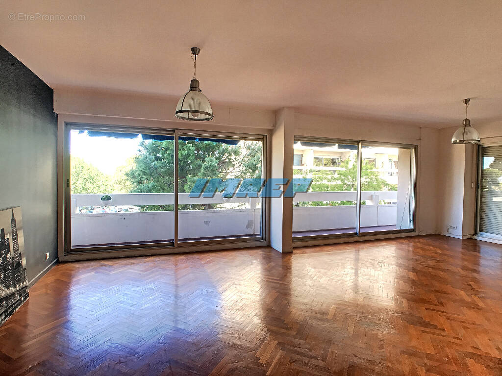 Appartement à MARSEILLE-9E