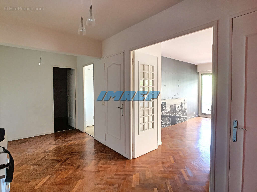 Appartement à MARSEILLE-9E