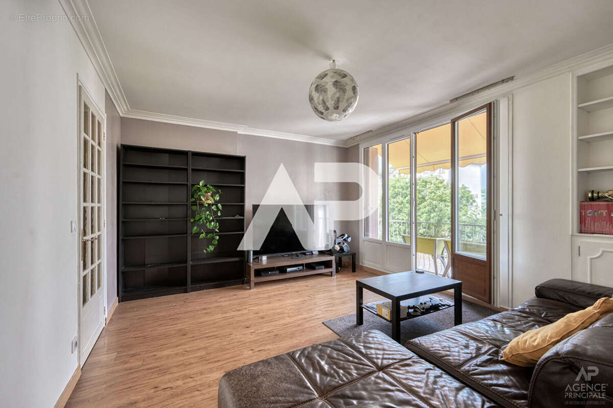 Appartement à RUEIL-MALMAISON