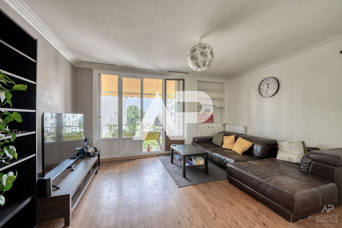 Appartement à RUEIL-MALMAISON