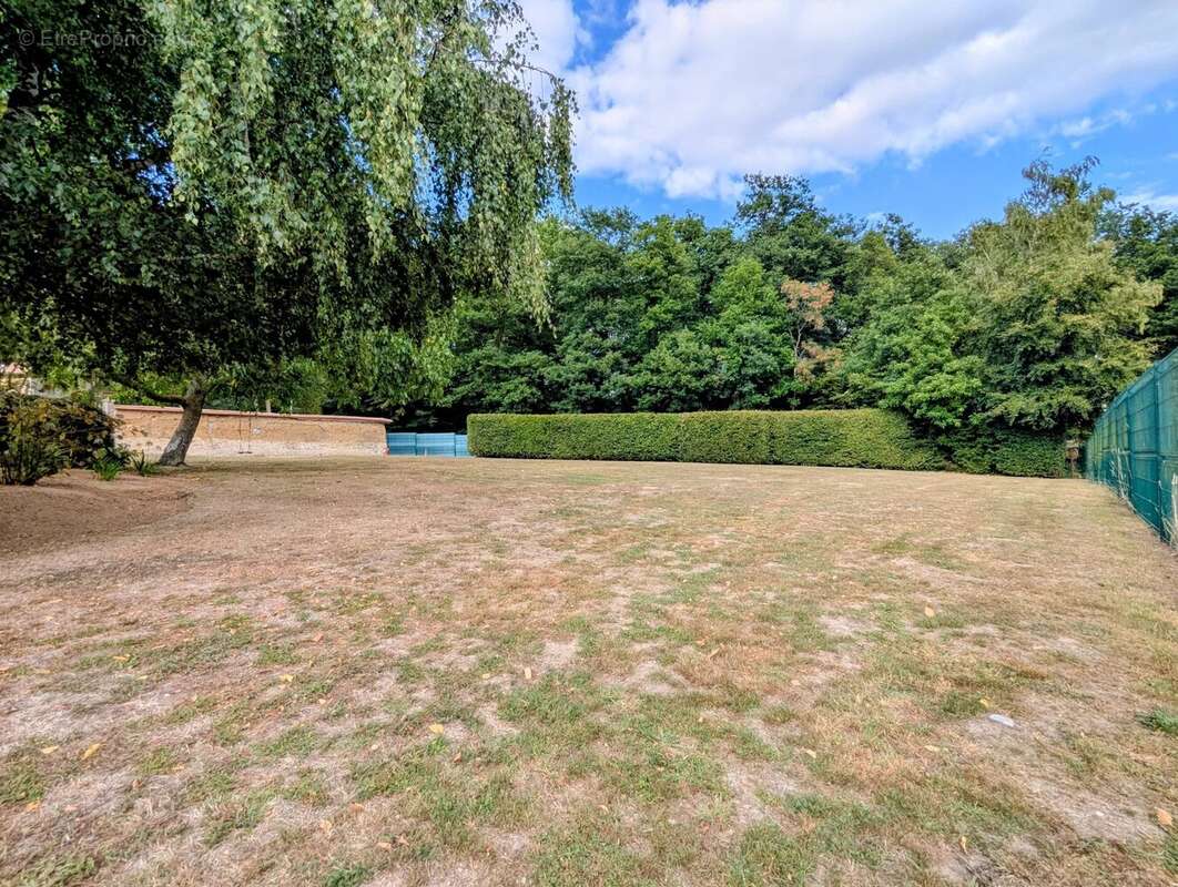 Terrain à PACY-SUR-EURE