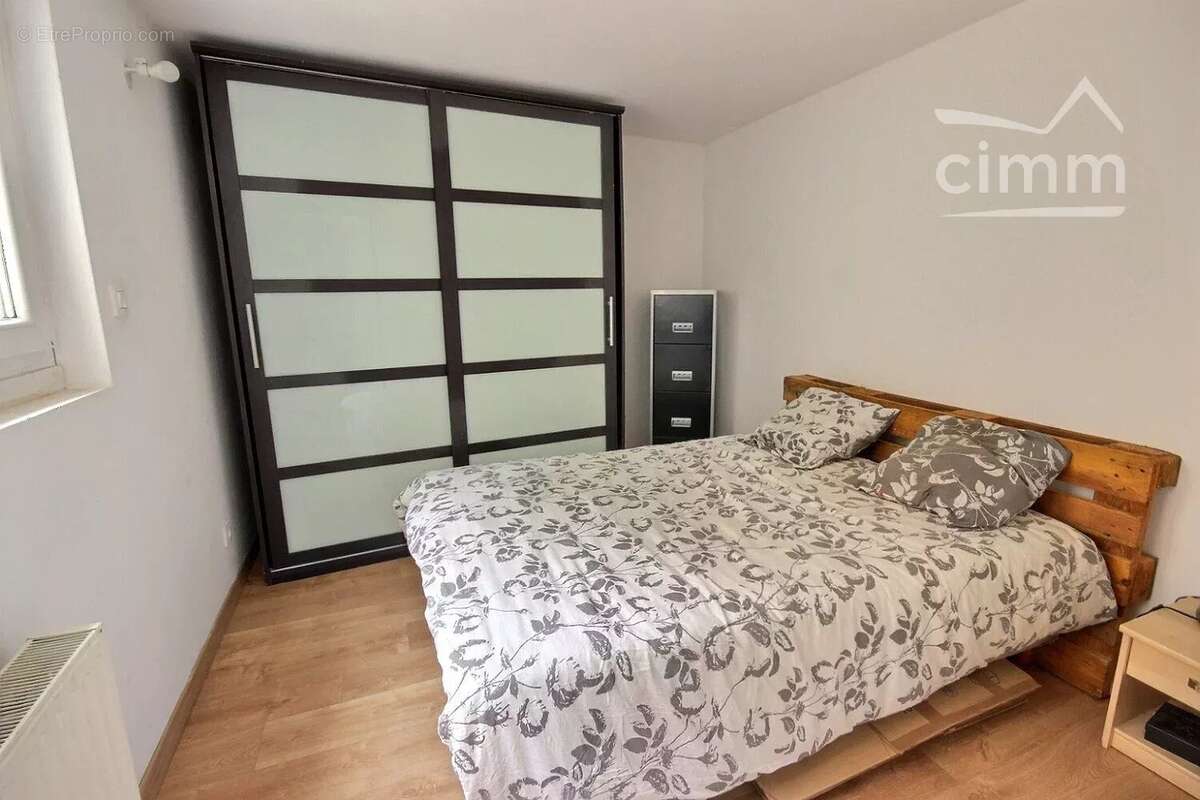 Maison à SURY-LE-COMTAL