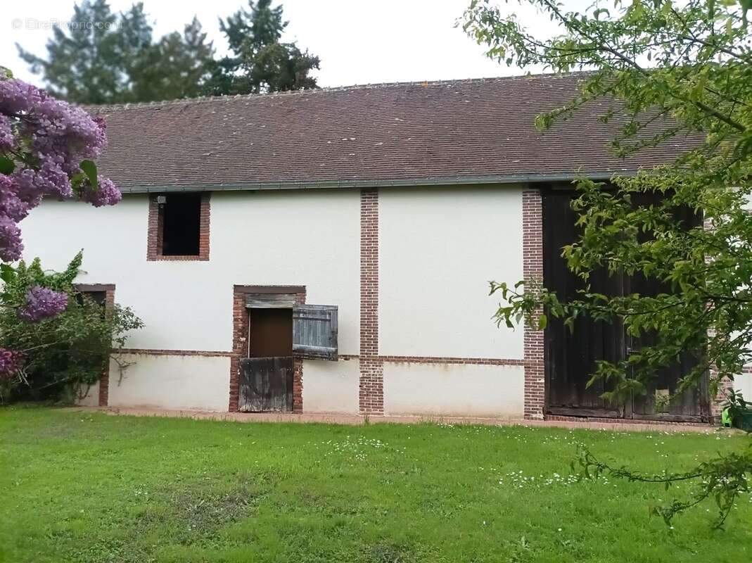 Maison à LA MADELEINE-DE-NONANCOURT