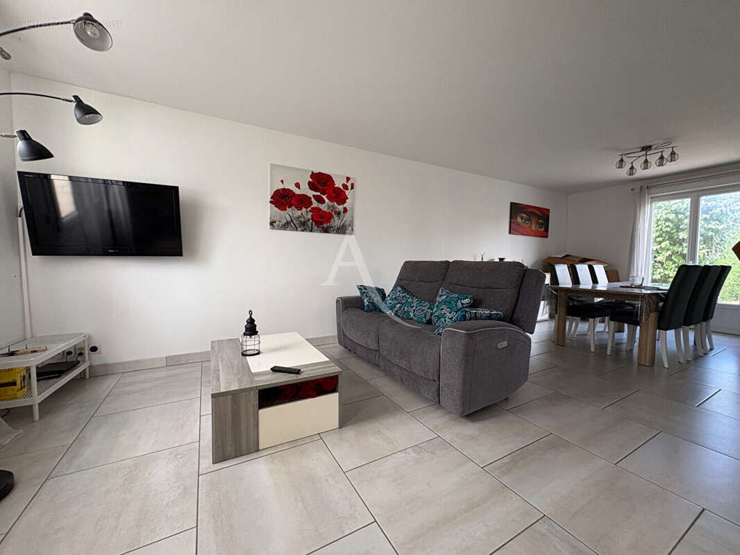 Maison à COLOMBELLES