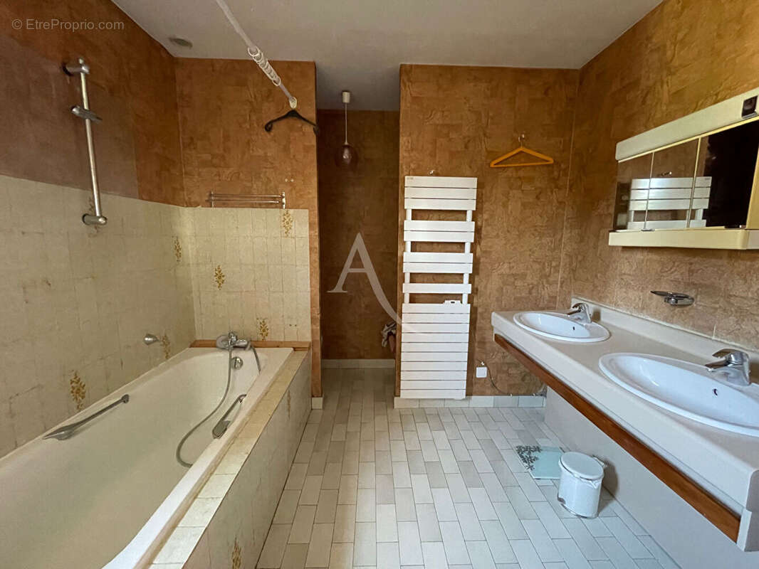 Maison à GIF-SUR-YVETTE