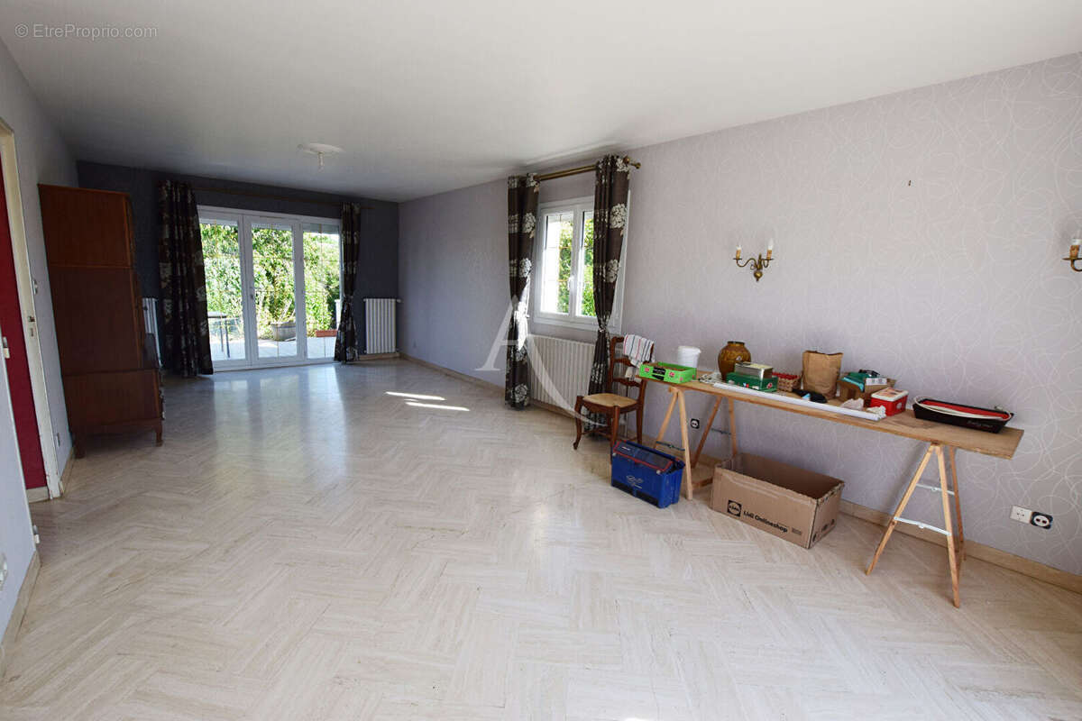 Maison à GRANDPUITS-BAILLY-CARROIS