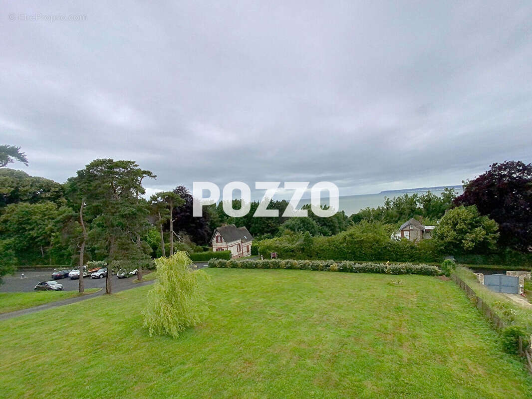 Appartement à CRICQUEBOEUF