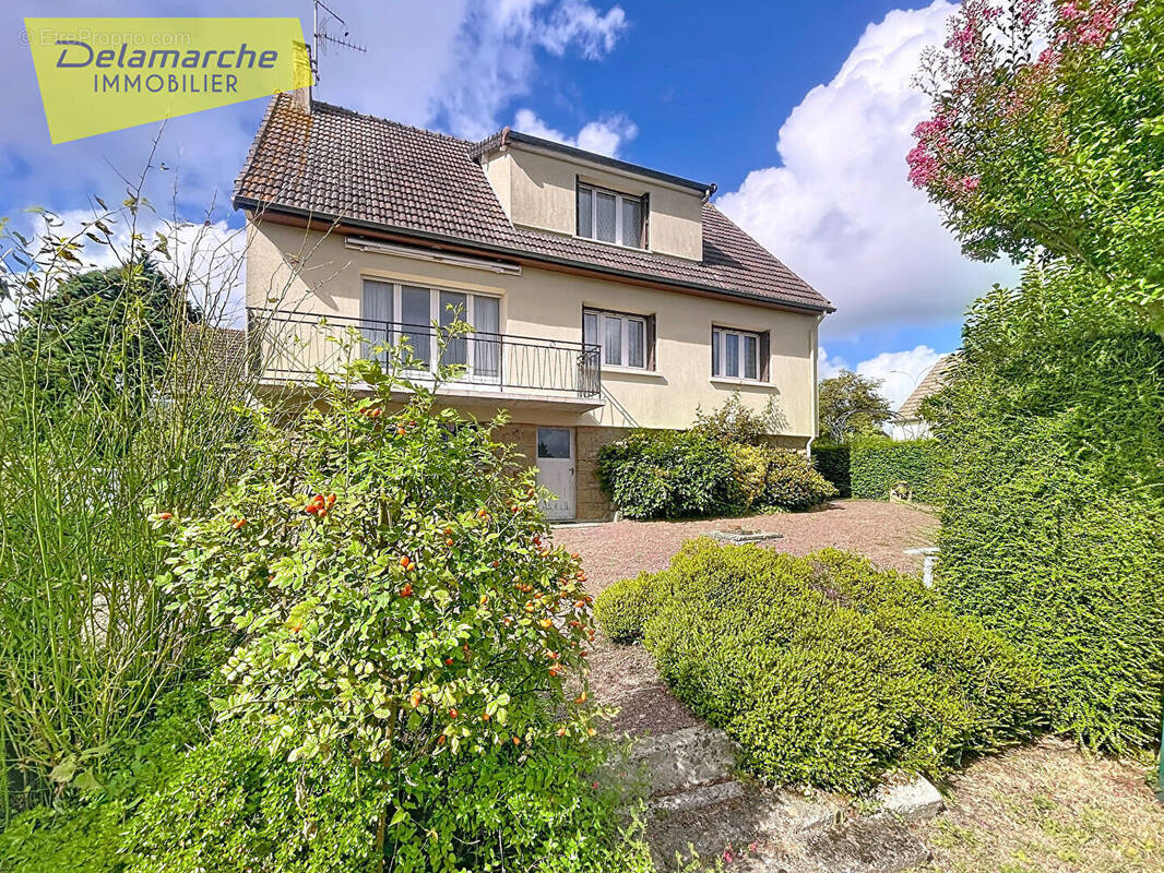 Maison à LA HAYE-PESNEL