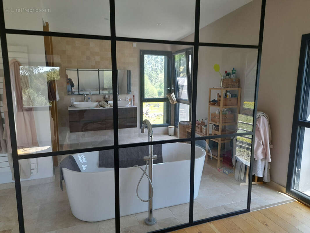 Maison à CHATEAU-GONTIER