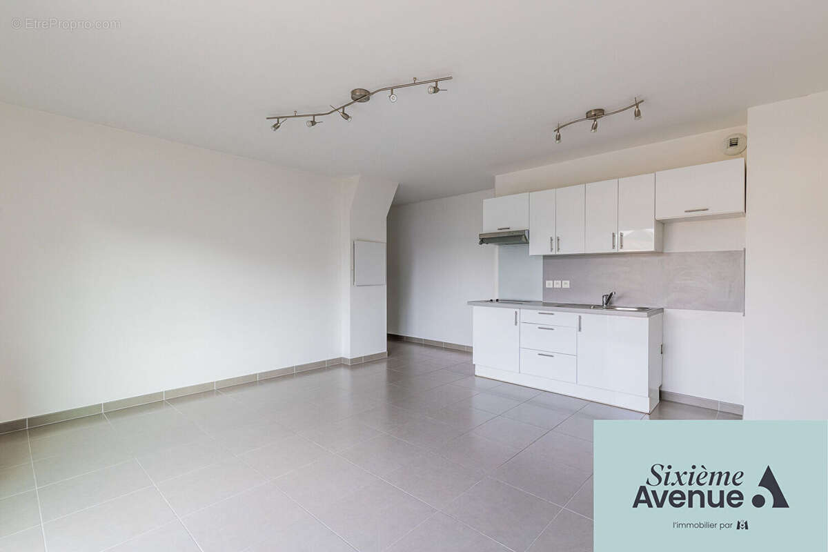 Appartement à CHILLY-MAZARIN