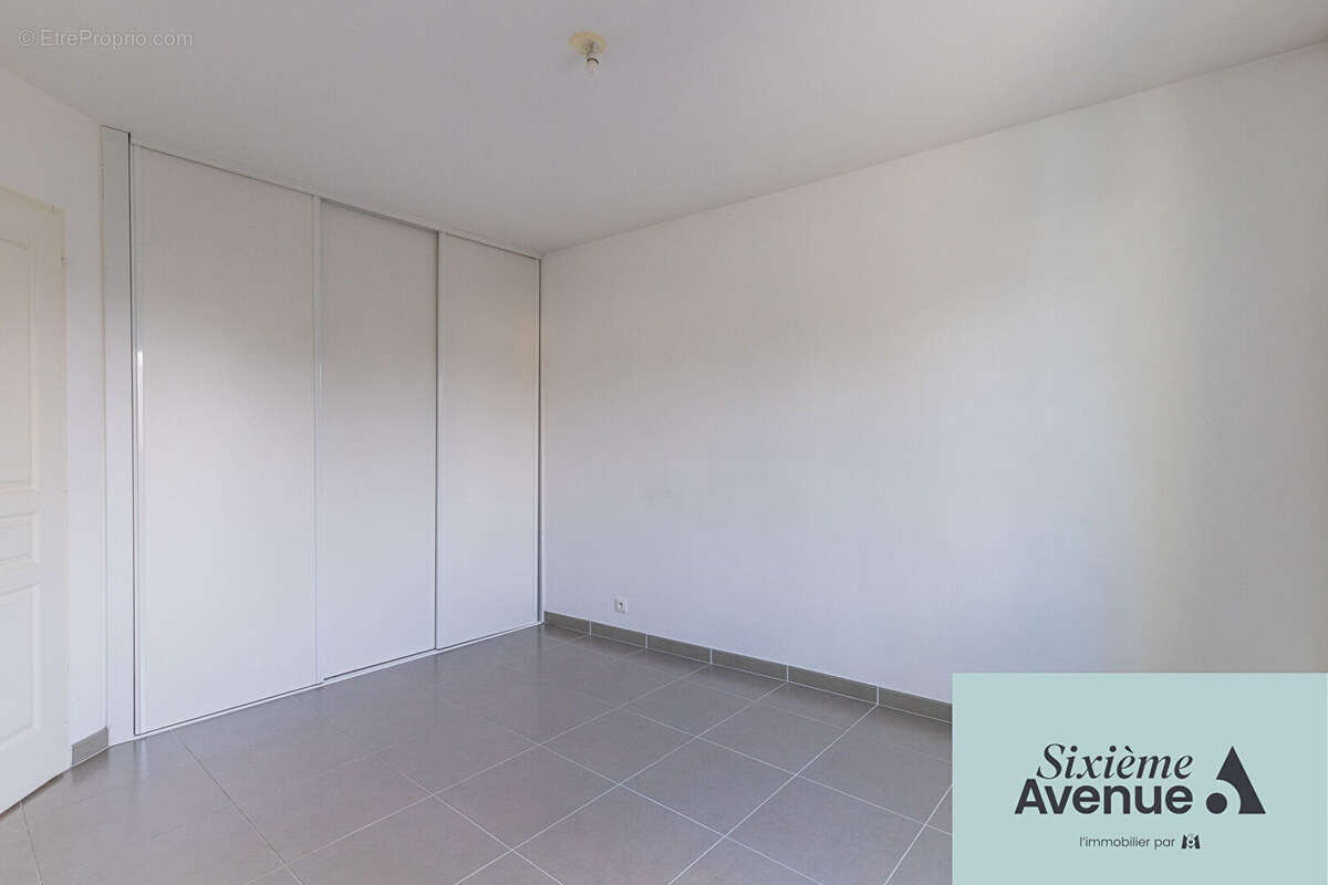 Appartement à CHILLY-MAZARIN