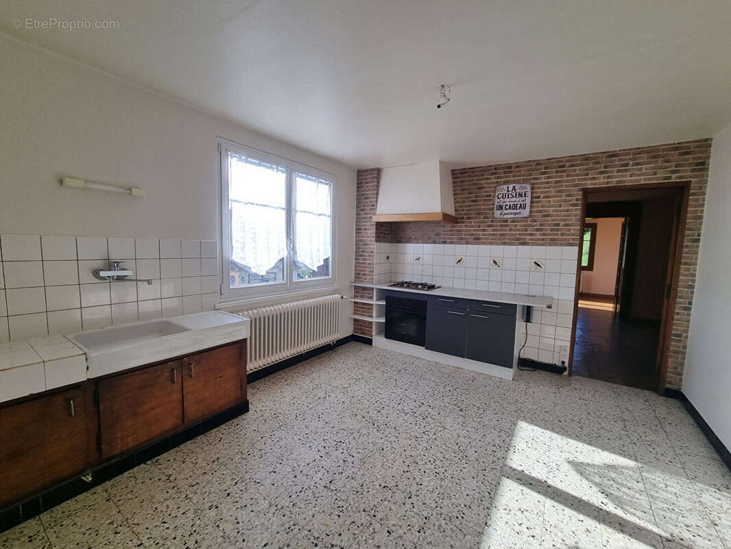 Maison à ORCHAMPS-VENNES