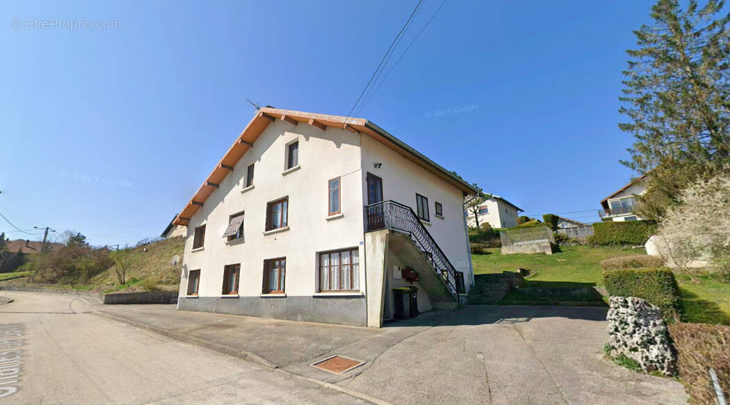 Maison à ORCHAMPS-VENNES