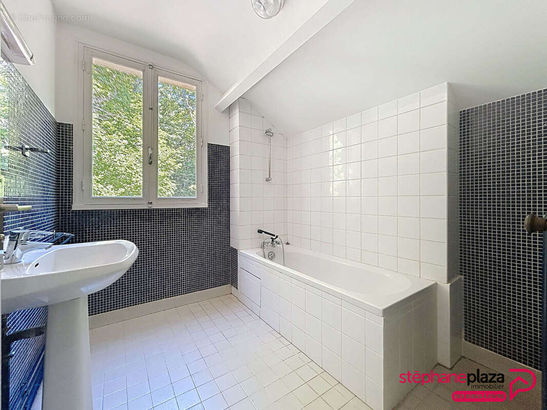 Maison à CHAMBRAY-LES-TOURS