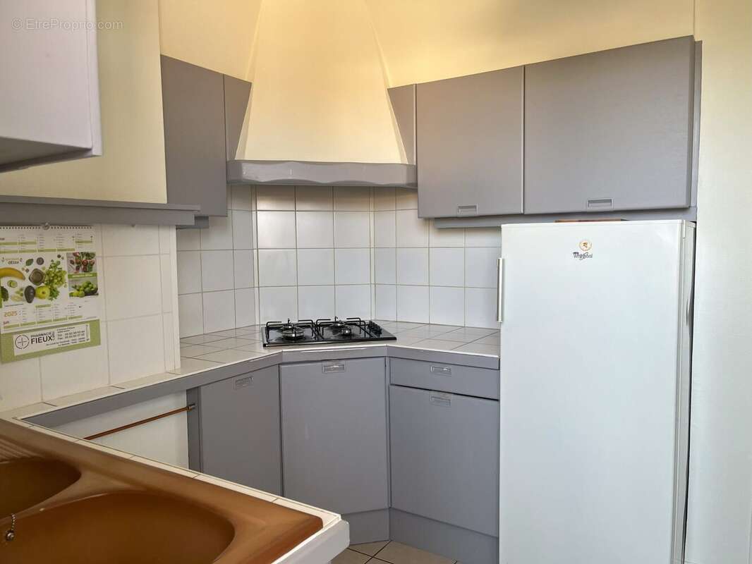 cuisine avec sortie balcon NORD - Appartement à AUCH