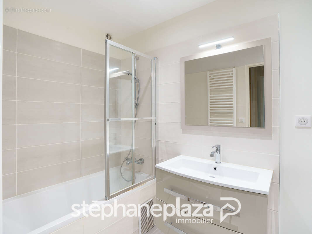 Appartement à VARENNES-LES-MACON