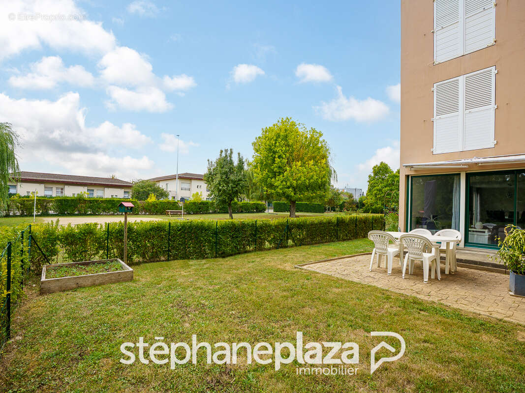 Appartement à VARENNES-LES-MACON
