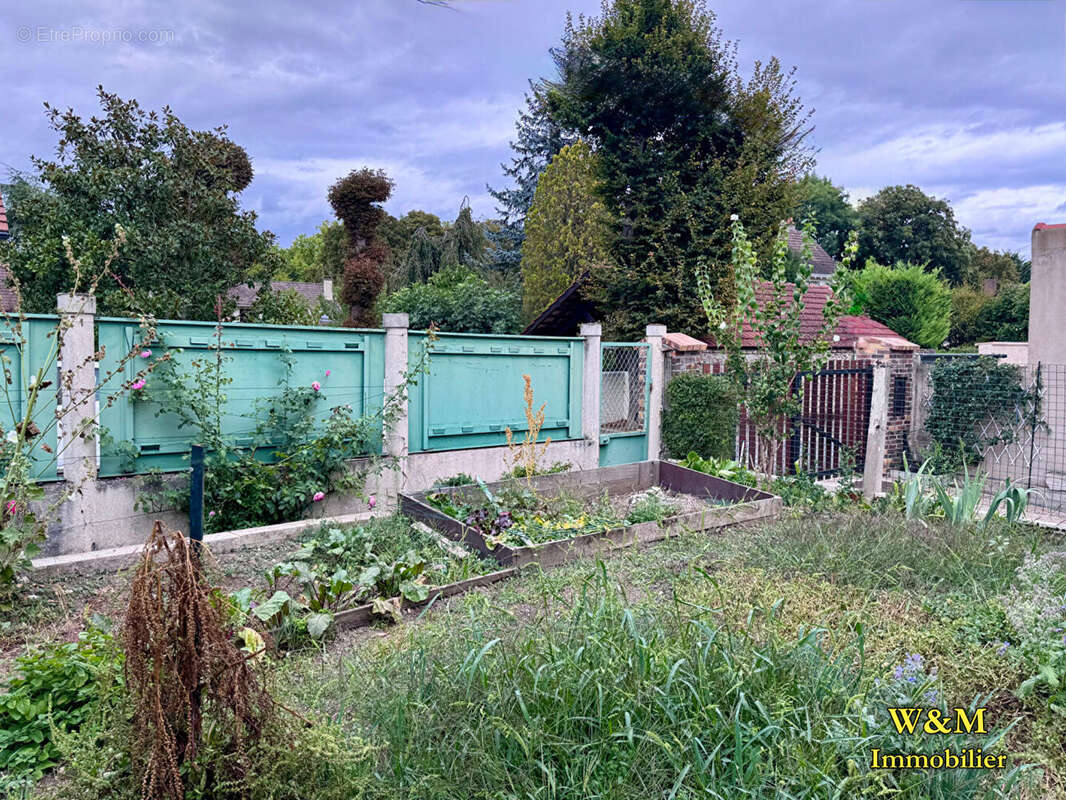 Maison à BOUSSY-SAINT-ANTOINE