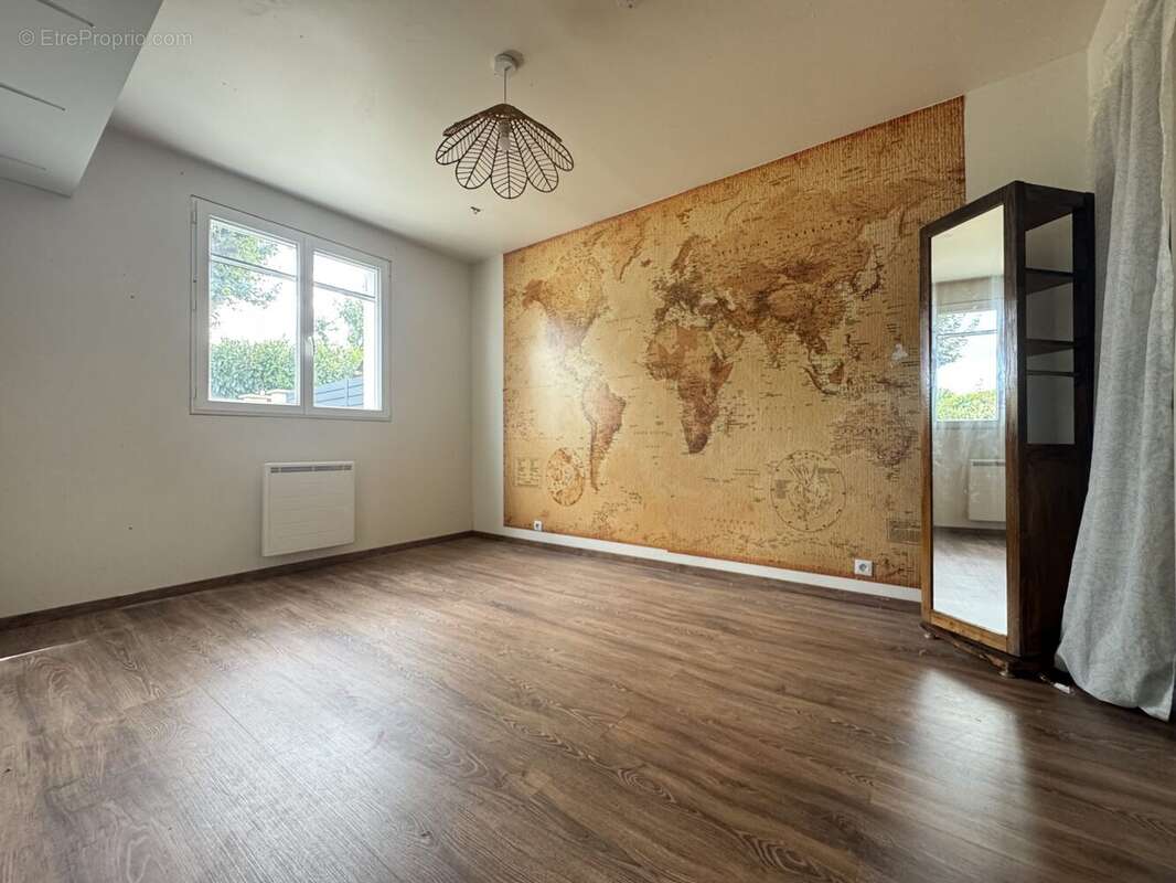 Maison à SAINT-GERMAIN-LES-CORBEIL