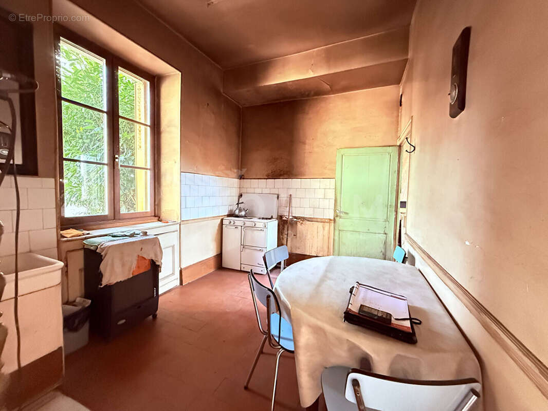 Maison à SAINT-SATUR