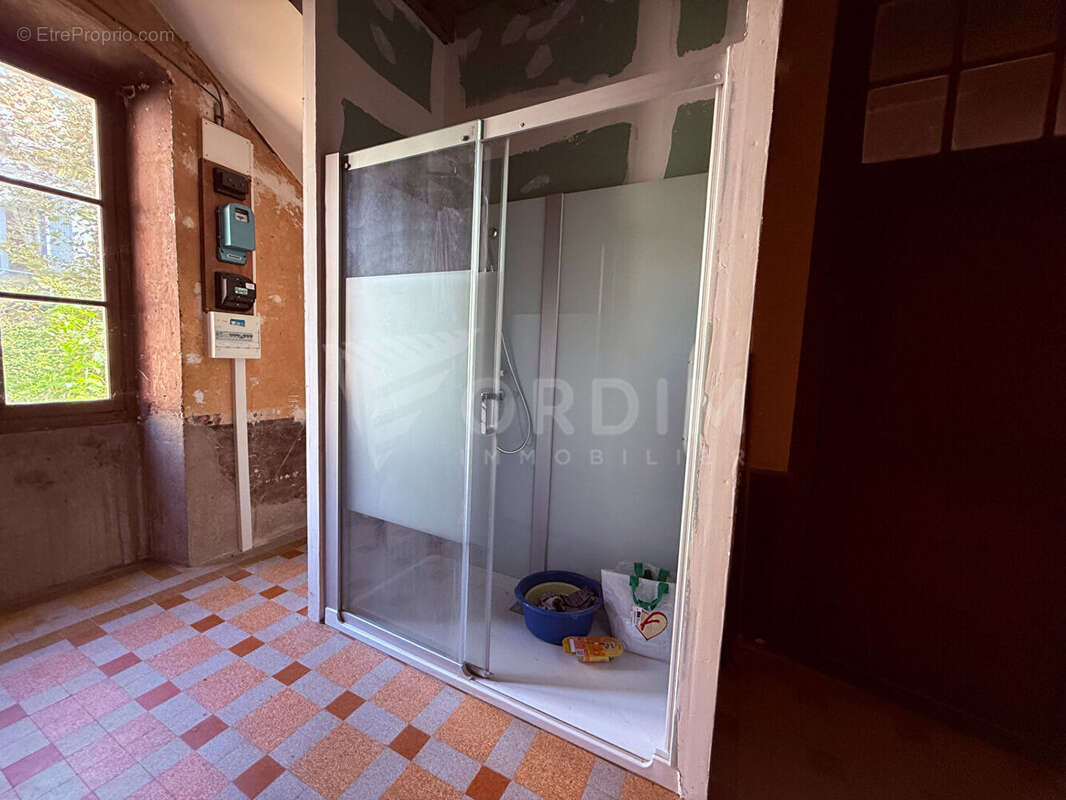 Maison à SAINT-SATUR