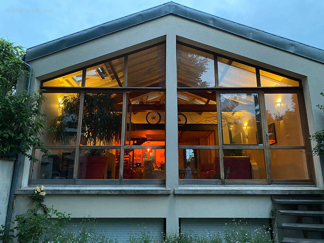 Maison à LE PERREUX-SUR-MARNE