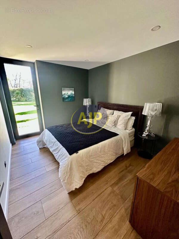 Maison à GRAYAN-ET-L&#039;HOPITAL